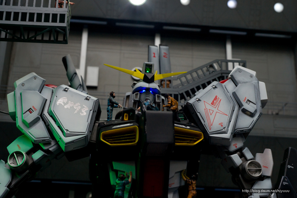 GUNDAM GUY GSystem 1/48 Nu Gundam Maintenance Bay Diorama Build