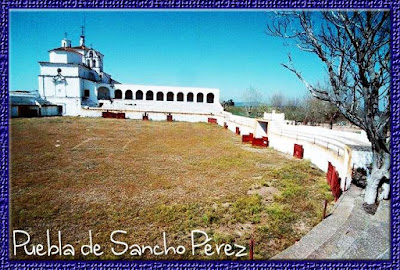 Plaza de toros de Puebla de Sancho Pérez 12794458_906002896183813_4264763813537927005_n