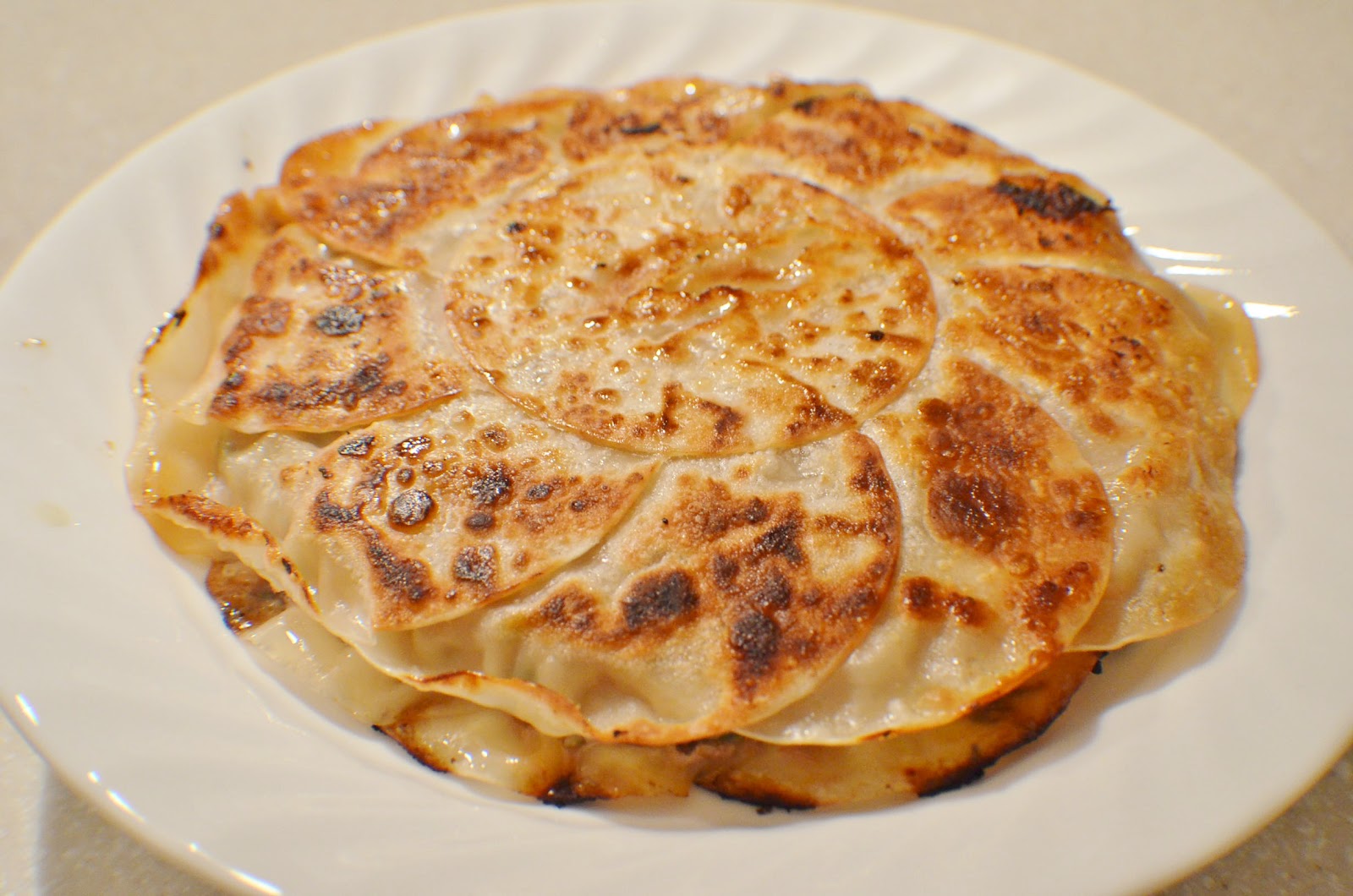 OkoNoms Easy Panfried Gyoza Pancake 簡単餃子のパンケーキ
