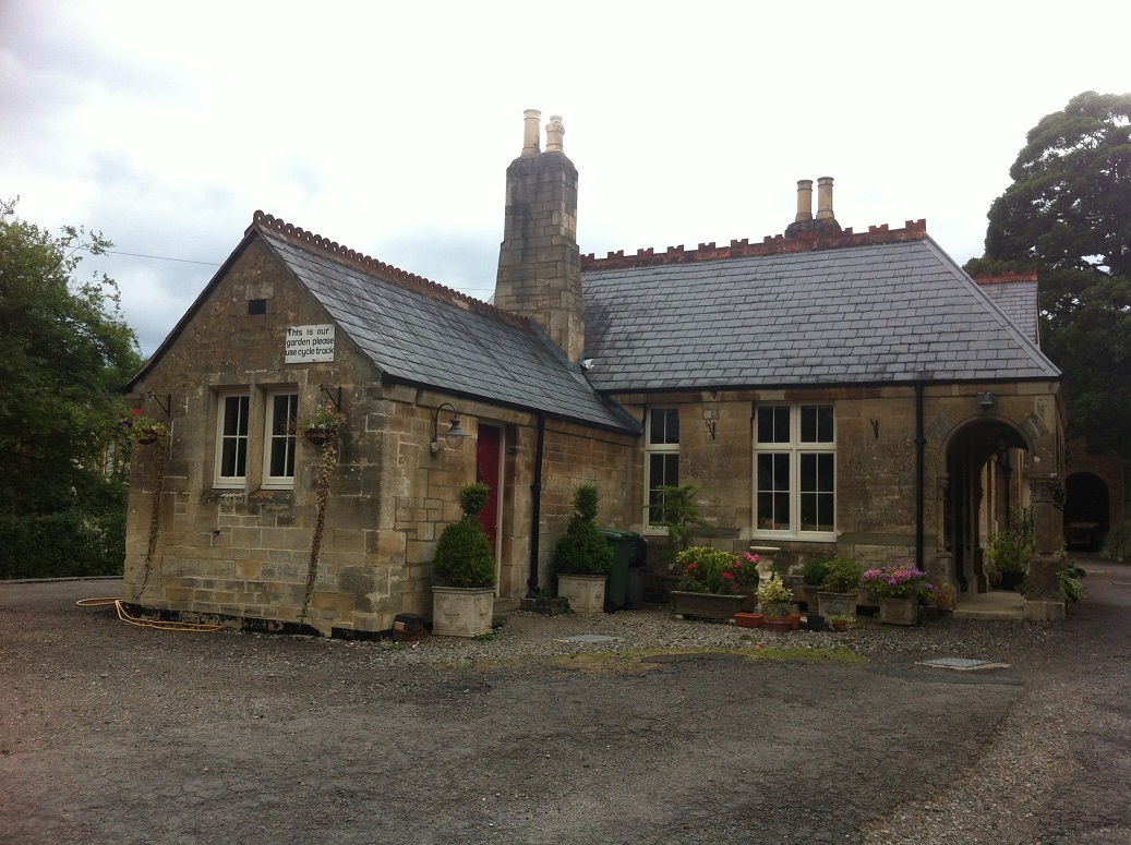 Ghost signs from Stroud and Nailsworth, Gloucestershire In Search of