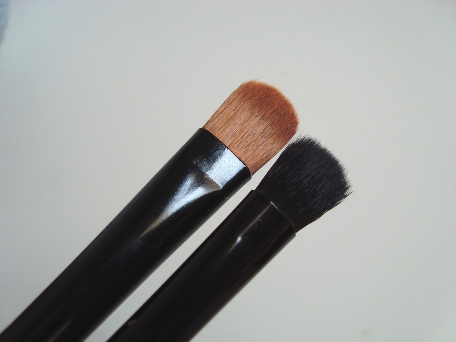 melaecannella Flormar Kistovi EYE SHADING SQUARE TIP BRUSH