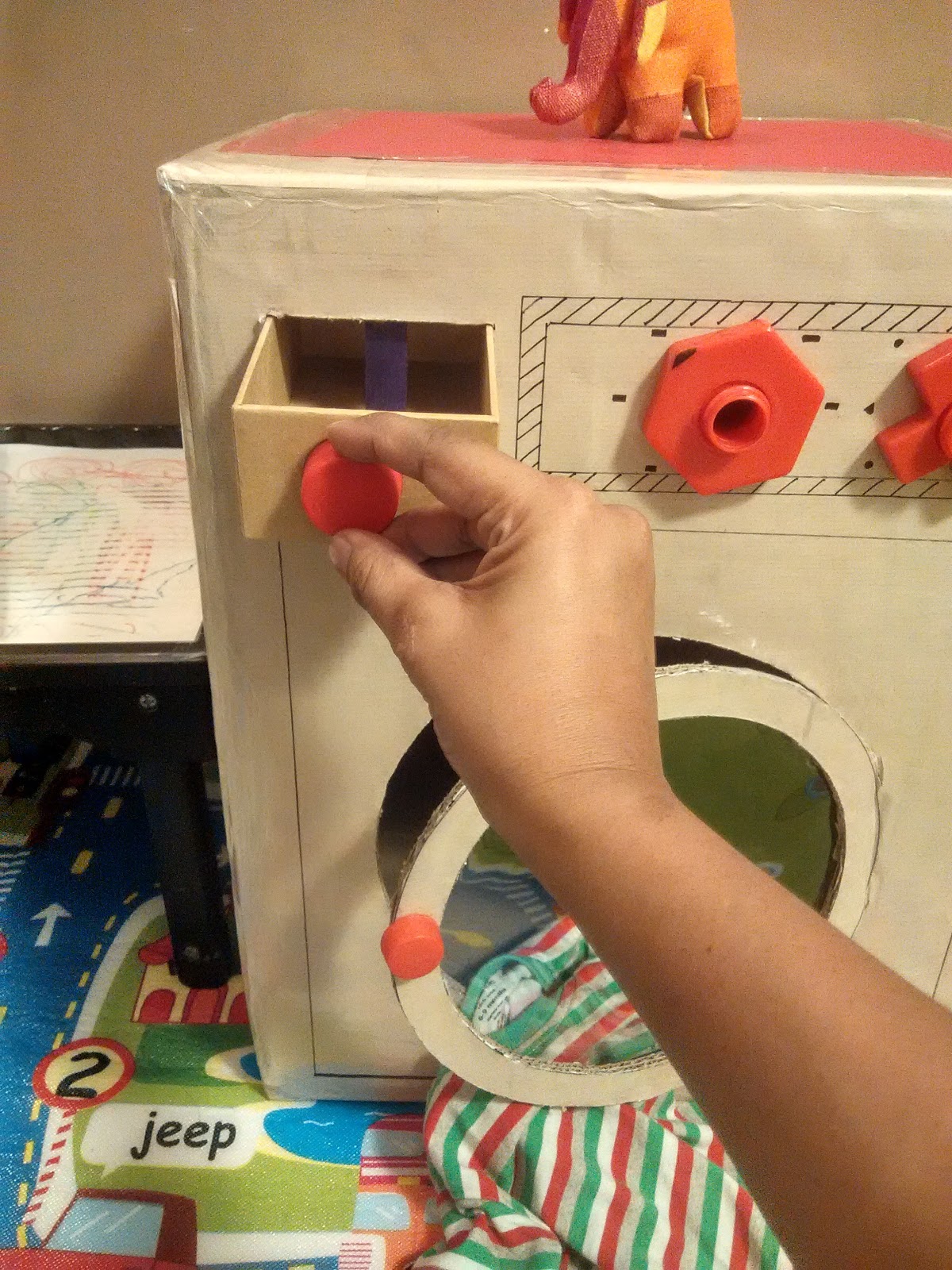 Sonshine Mumma DIY Play Washing Machine Pretend Play for Toddlers