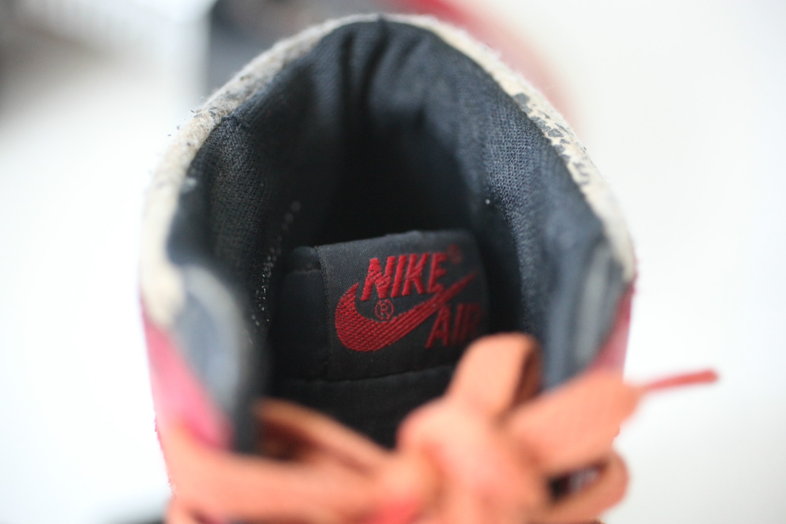 1985 AIR JORDAN BLACK/RED ROLLER SKATES