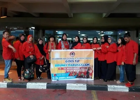 Sumbar Talenta Berangkat ke PSBNS 2017 Brunei Bawa Puisi Sastrawan Nasional Sastri Bakry