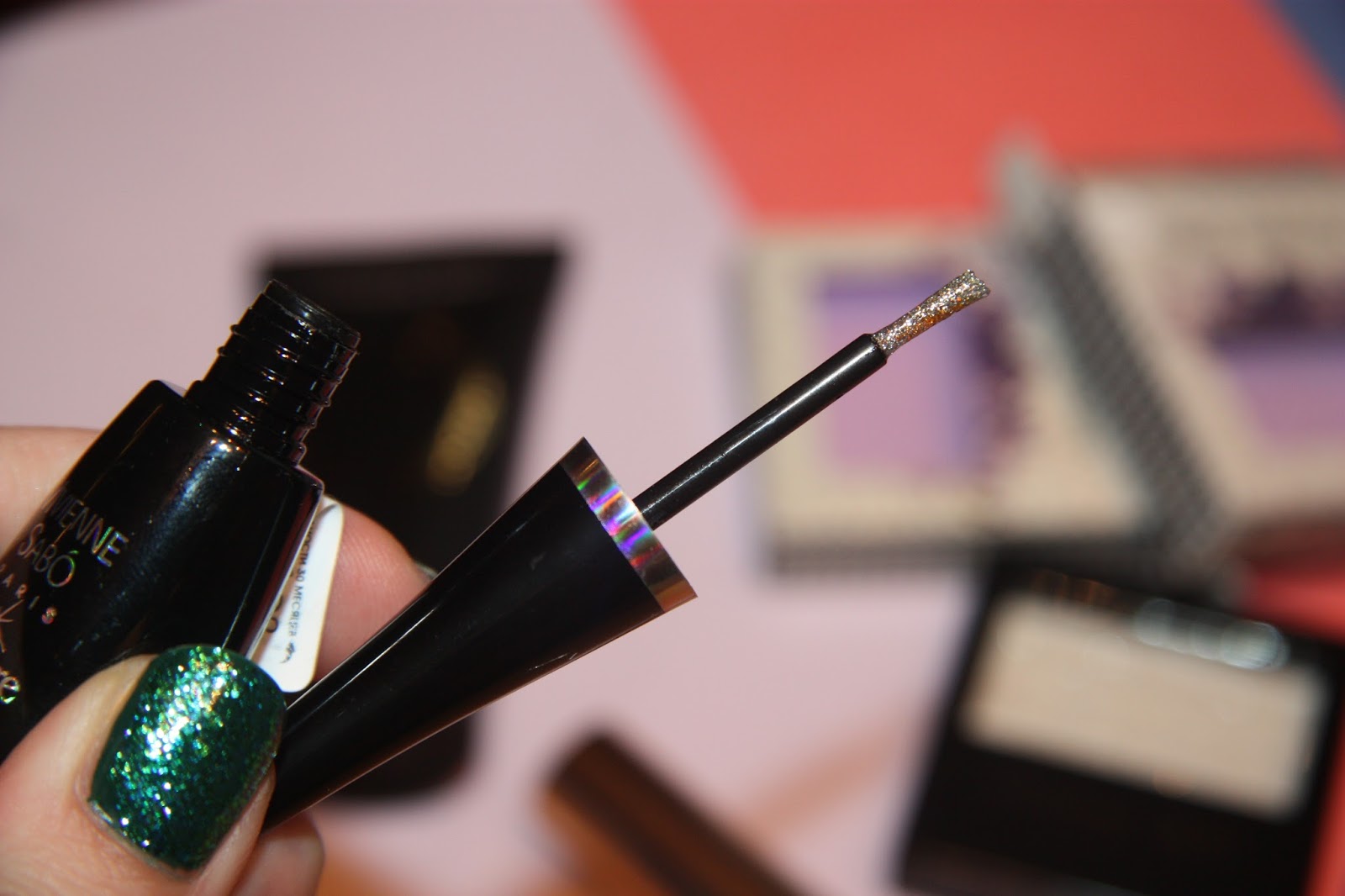 подводка вивьен сабо водостойкая. жидкая подводка вивьен. жидкая подводка вивьен. подводка вивьен сабо charbon 01. подводка от вивьен сабо.