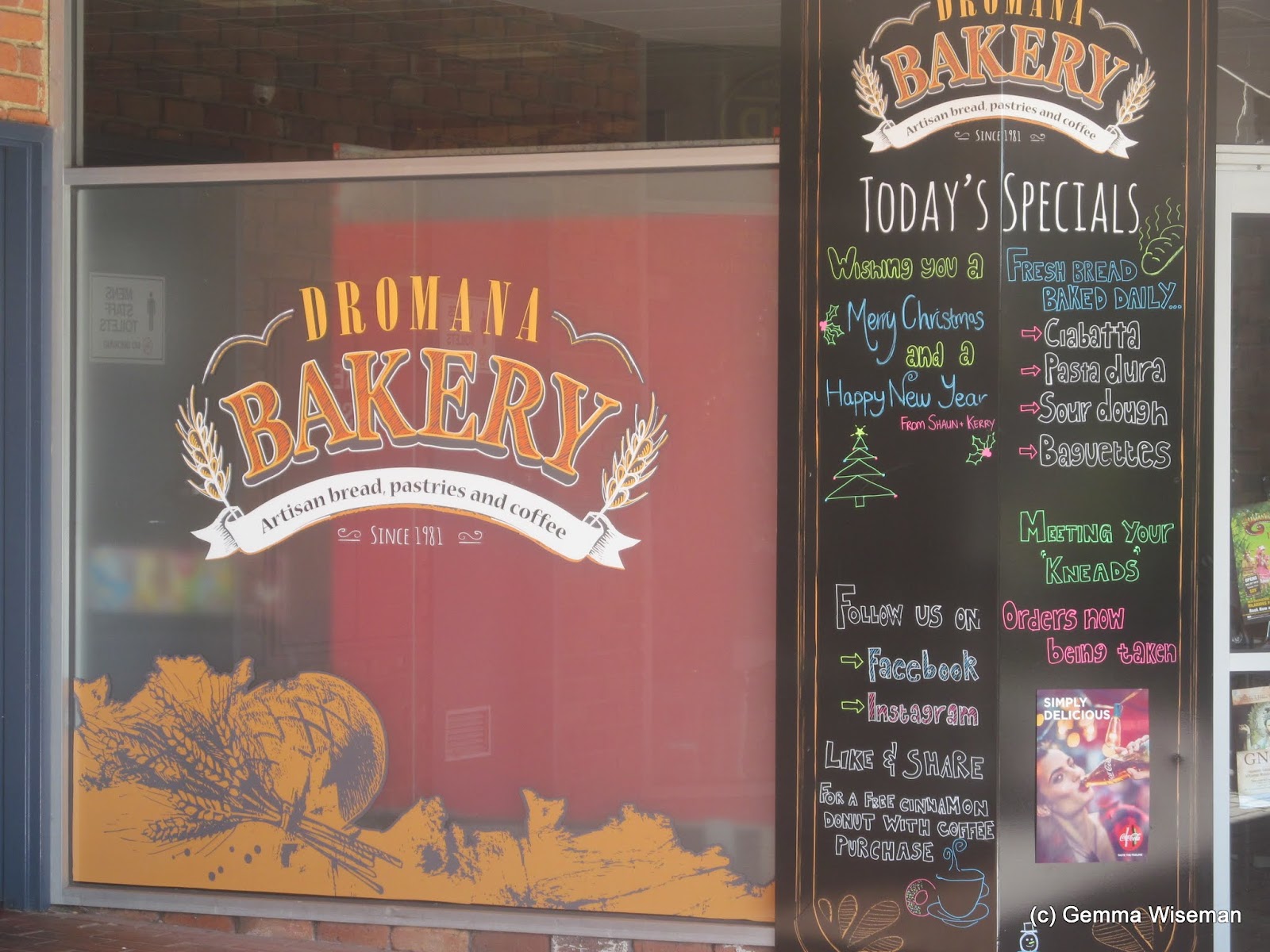 MORNINGTON PENINSULA DAILY Dromana Bakery...