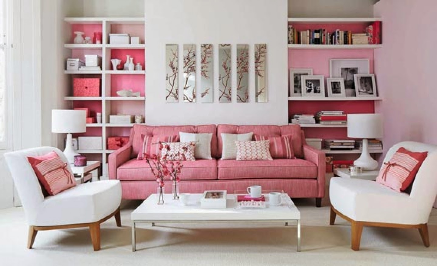 How to Decorate Living Room in a Feminine Way ?