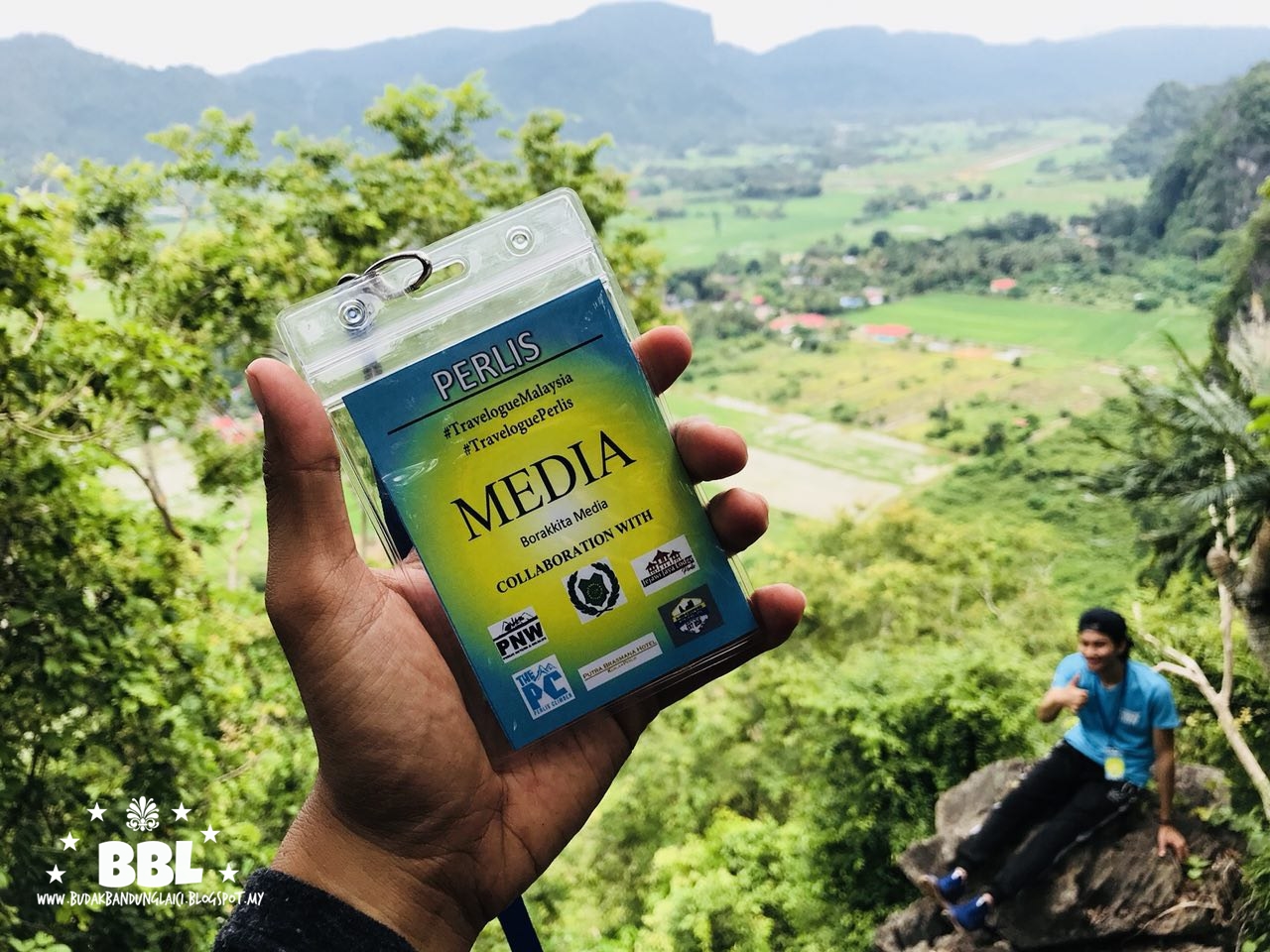 View Misteri Bukit Air Perlis Background