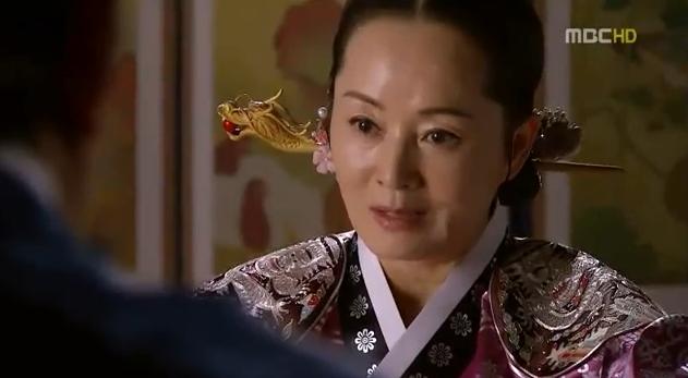 солнце в объятиях луны дорама. солнце в объятиях луны дорама поцелуй. хан га-ин солнце в объятиях луны. ким су хён солнце в объятиях луны. солнце в объятиях луны сериал 2012.