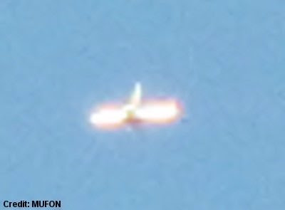 Silent, Glowing Dragonfly-Shaped UFO Photographed Over Asheville, North Carolina (1) (Crpd) 11-20-12