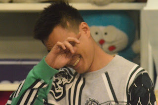 www.ceritaseleb.top -  Beberapa rahasia Baim Wong sempat terbuka, dia lalu menutup wajah.