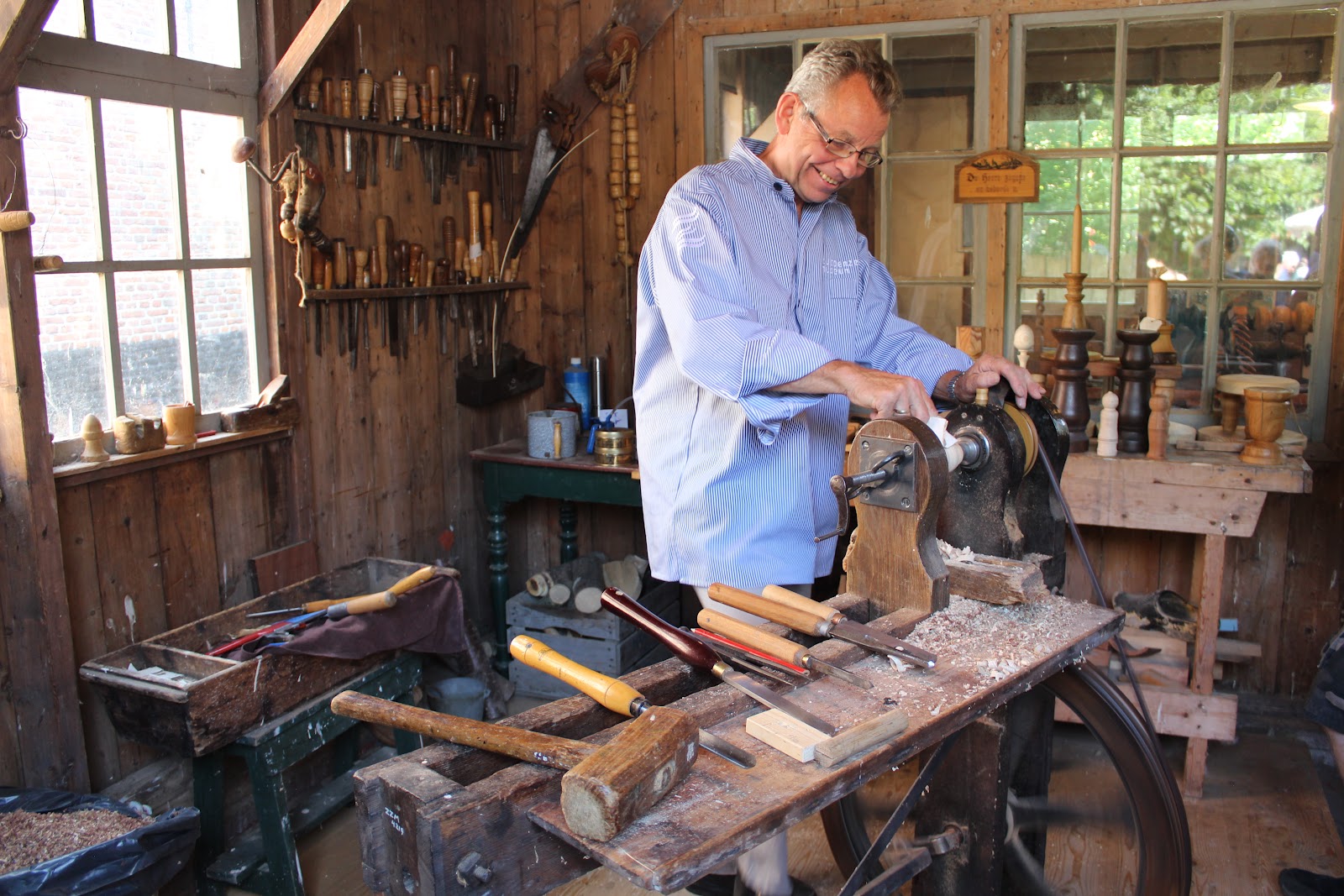 Extreme Lab Makeover old Dutch lathe
