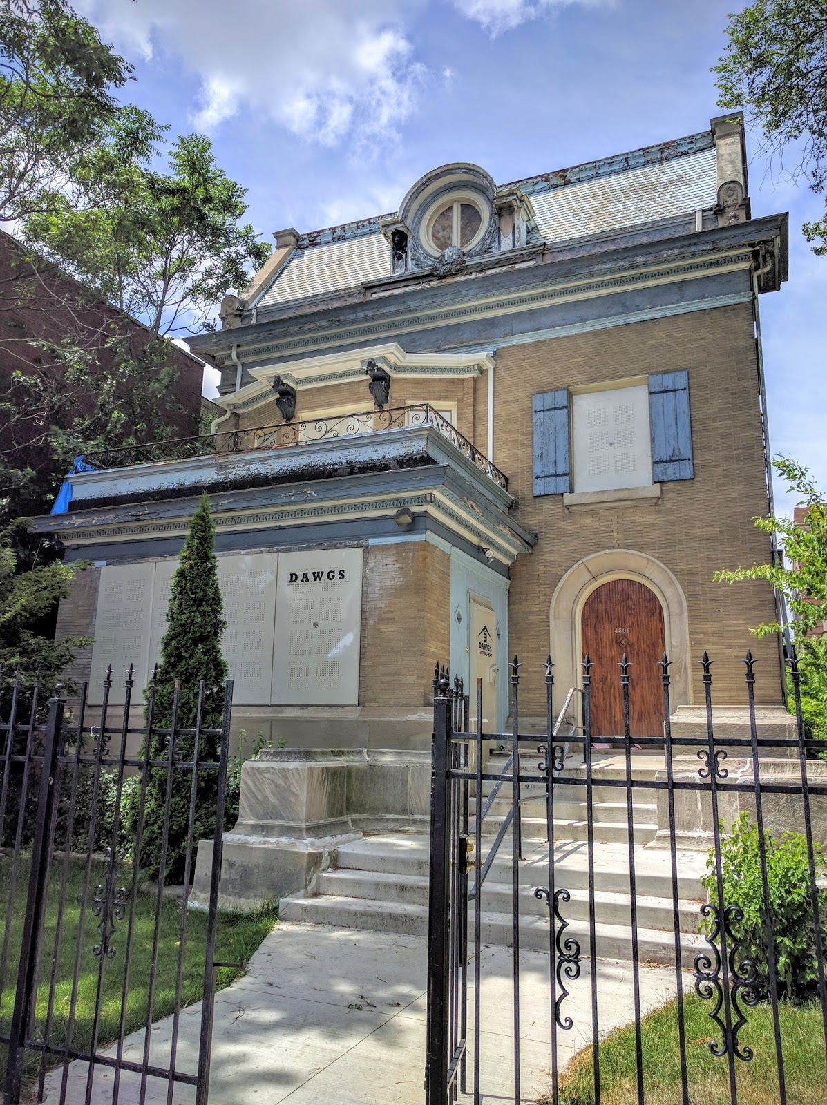 Uptown Update Maher Sheridan Road Mansion Sells, To Be Rehabbed
