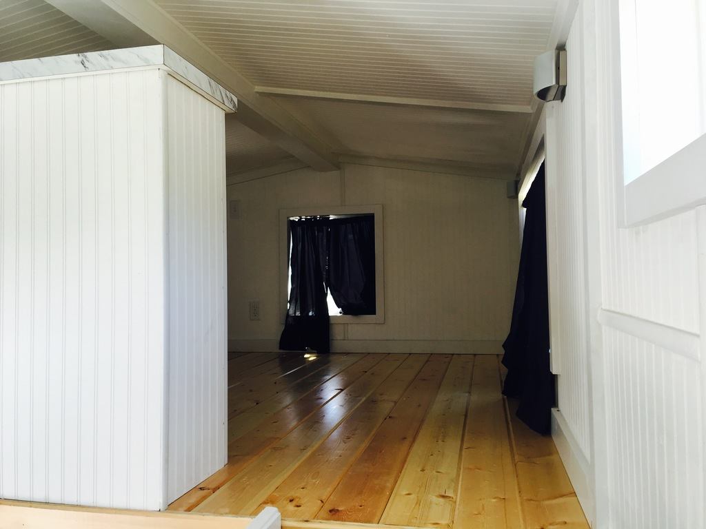 Bellingham Tiny House (370 Sq Ft) [ TINY HOUSE TOWN ]