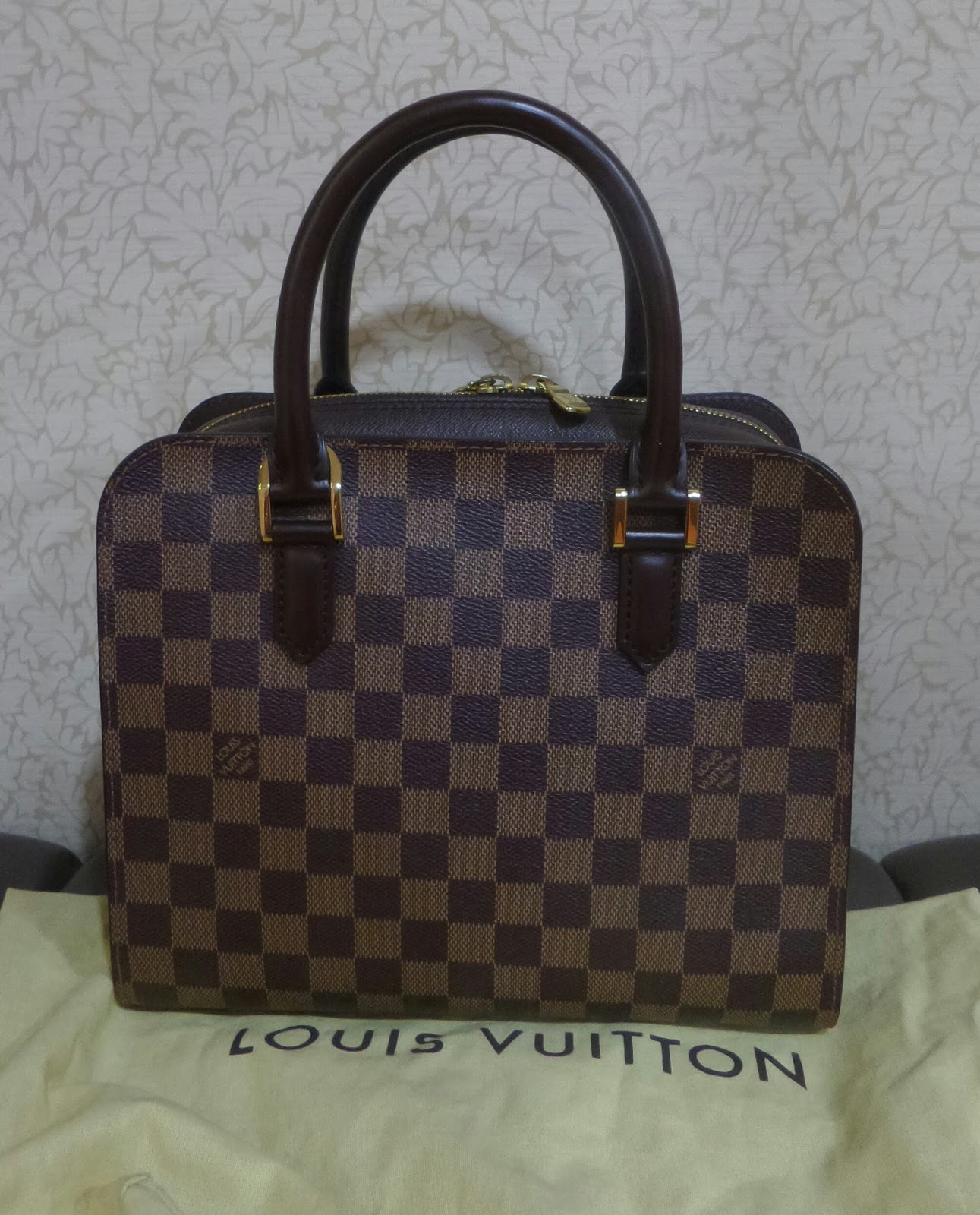 Louis Vuitton Damier Ebene Canvas Marais Bucket Bag at 1stDibs