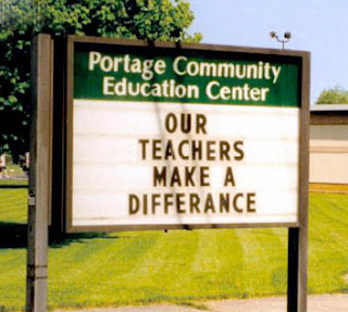 http://www.funnysigns.net/our-teachers-make-a-differance/