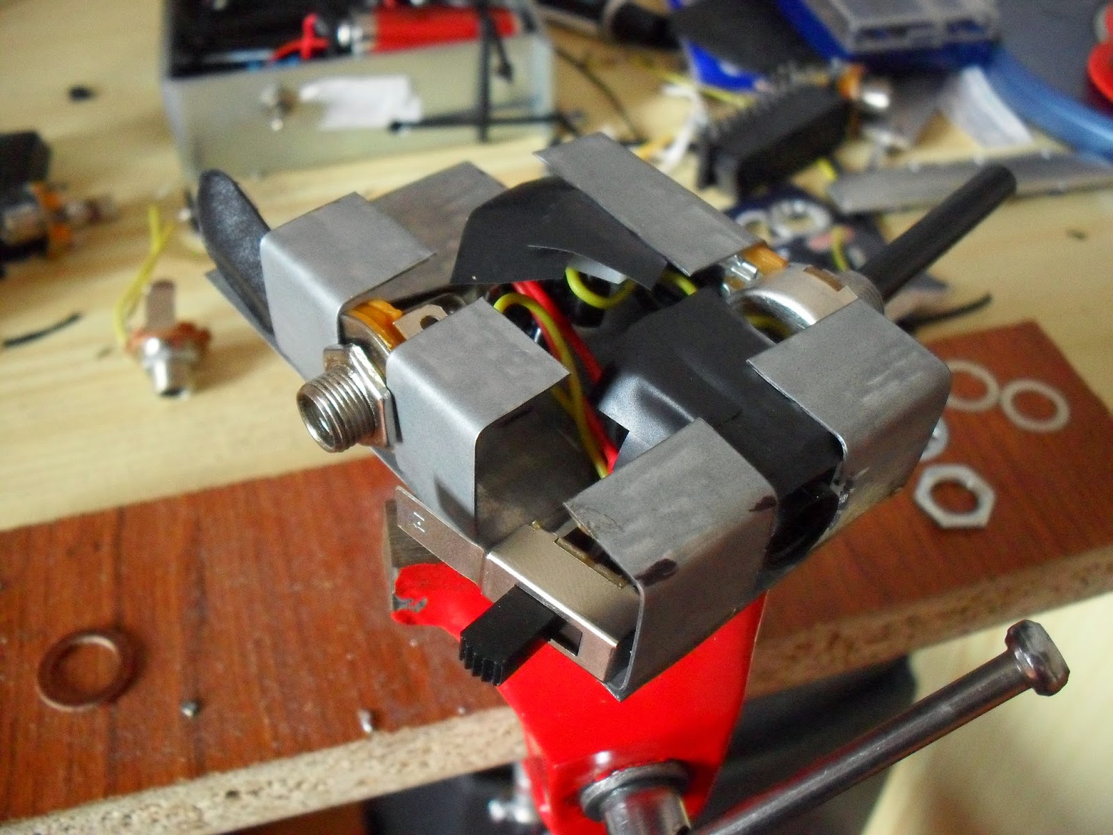 DIY electric guitar projects Piezo pickup preamplifier