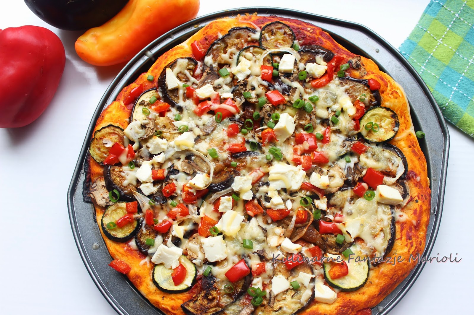 Пицца с овощами. Пицца с баклажанами. Фото пиццы с баклажаном и кабачком.