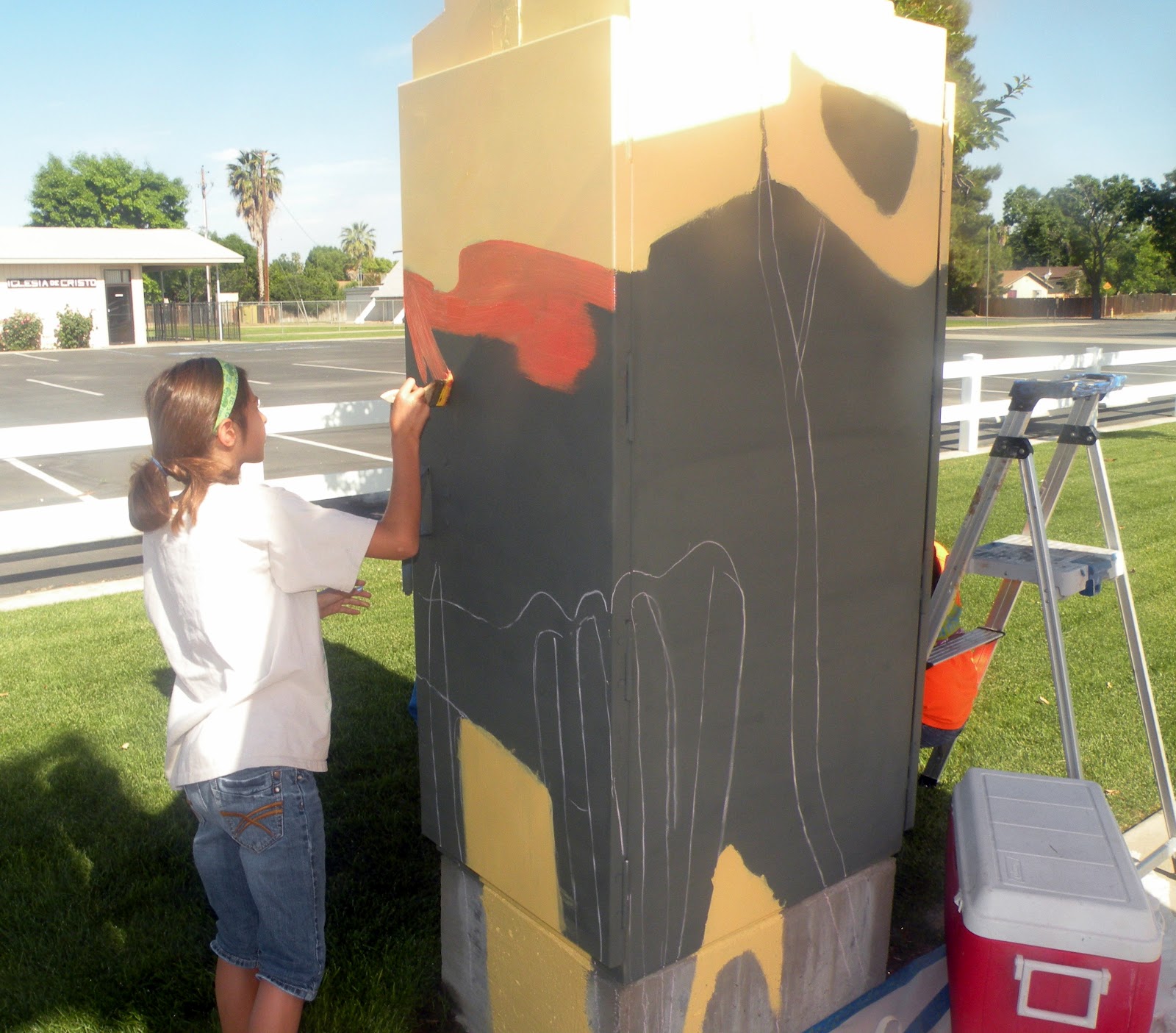Girl Scout Troop 2447 Painting Traffic Signal Boxes....!