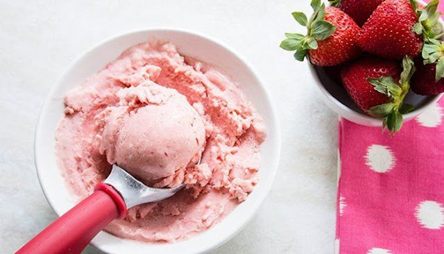 homemade strawberry banana ice cream with almond milk