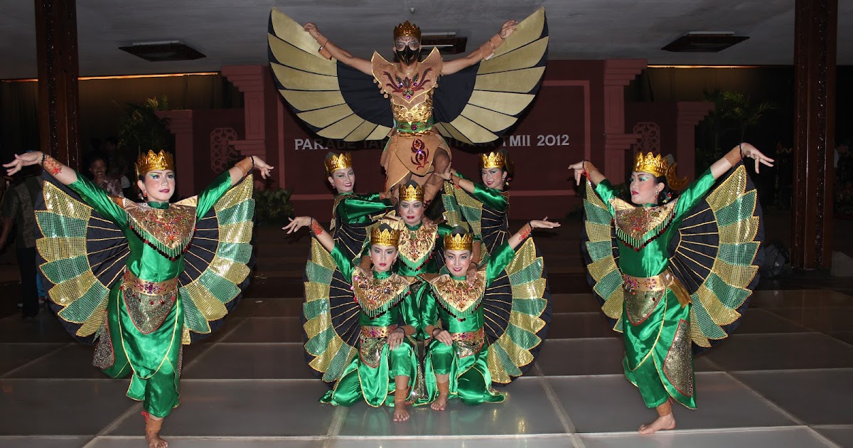 Seni Budaya Sintang Tari Garuda Seni Budaya Sintang Tari Garuda