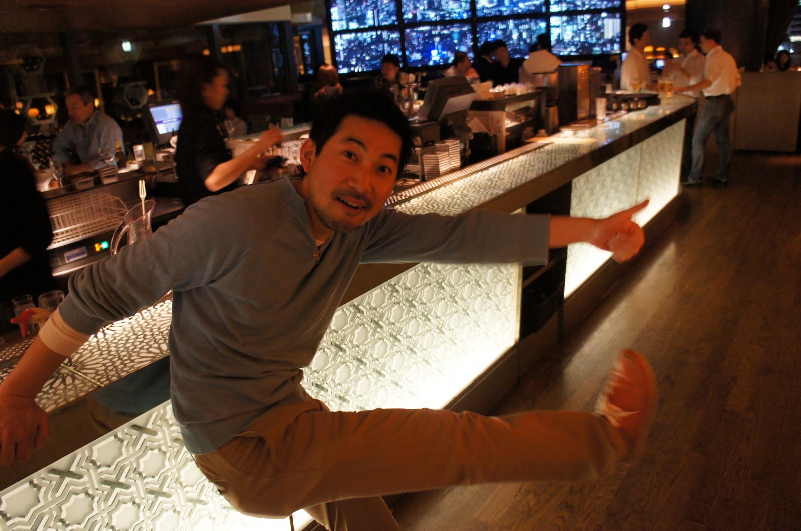 Tokyo Belly ROPPONGI Rigoletto Bar and Grill... Watering hole that I've never blogged about.