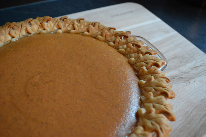 Pumpkin pie, Crust Edges, Decorative Pie Crust, Pie Crust, Leaves, Fall, Thanksgiving recipe