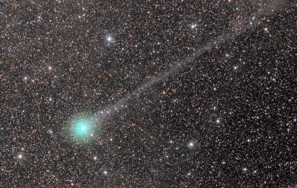 Komet C/2014 Q2 (Lovejoy) Semakin Cerlang di Langit Bumi!