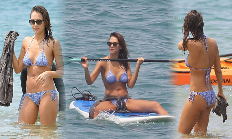 Jessica Alba - Bikini Candids in Hawaii
