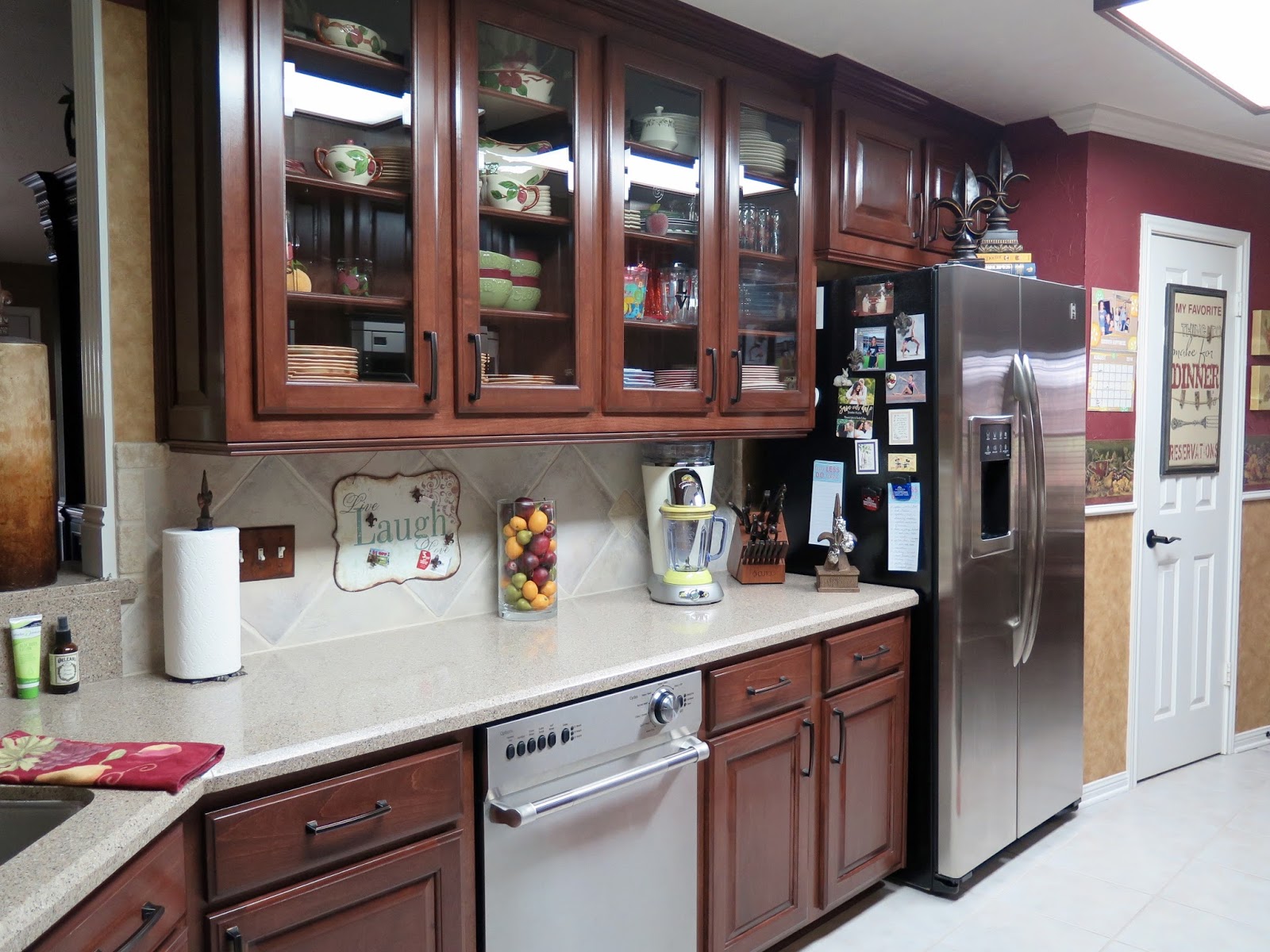 Life By The Pool. . .it's just BETTER!: Real Life Everyday Kitchens