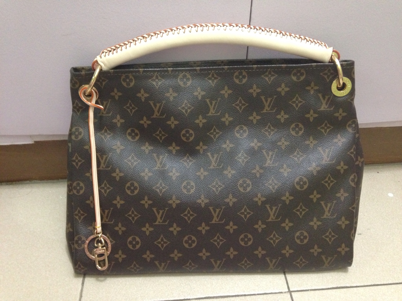 How Much Is My Fake Louis Vuitton Worth | Confederated Tribes of the Umatilla Indian Reservation