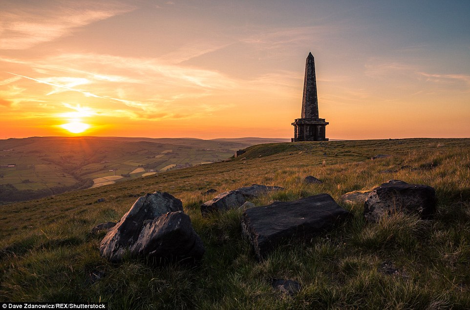 32EC5B9100000578-3528038-image-a-44_1460