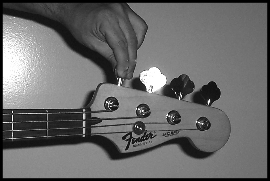 The Rock House Blog How To Change Your Bass Guitar Strings