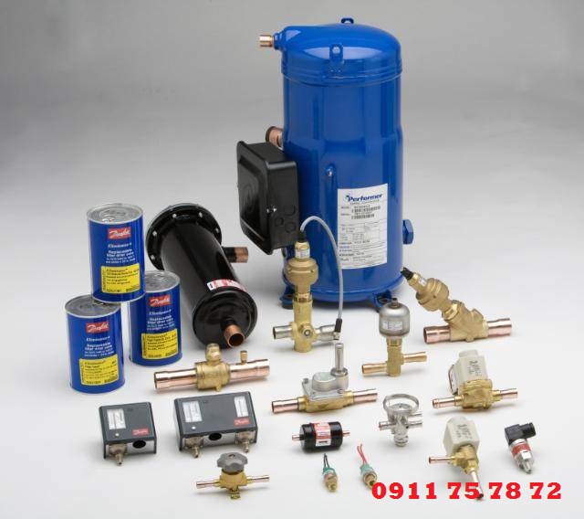 Thay lắp máy nén lạnh Danfoss SM100S4VC 8hp Thay lắp máy nén lạnh Danfoss SM100S4VC 8hp