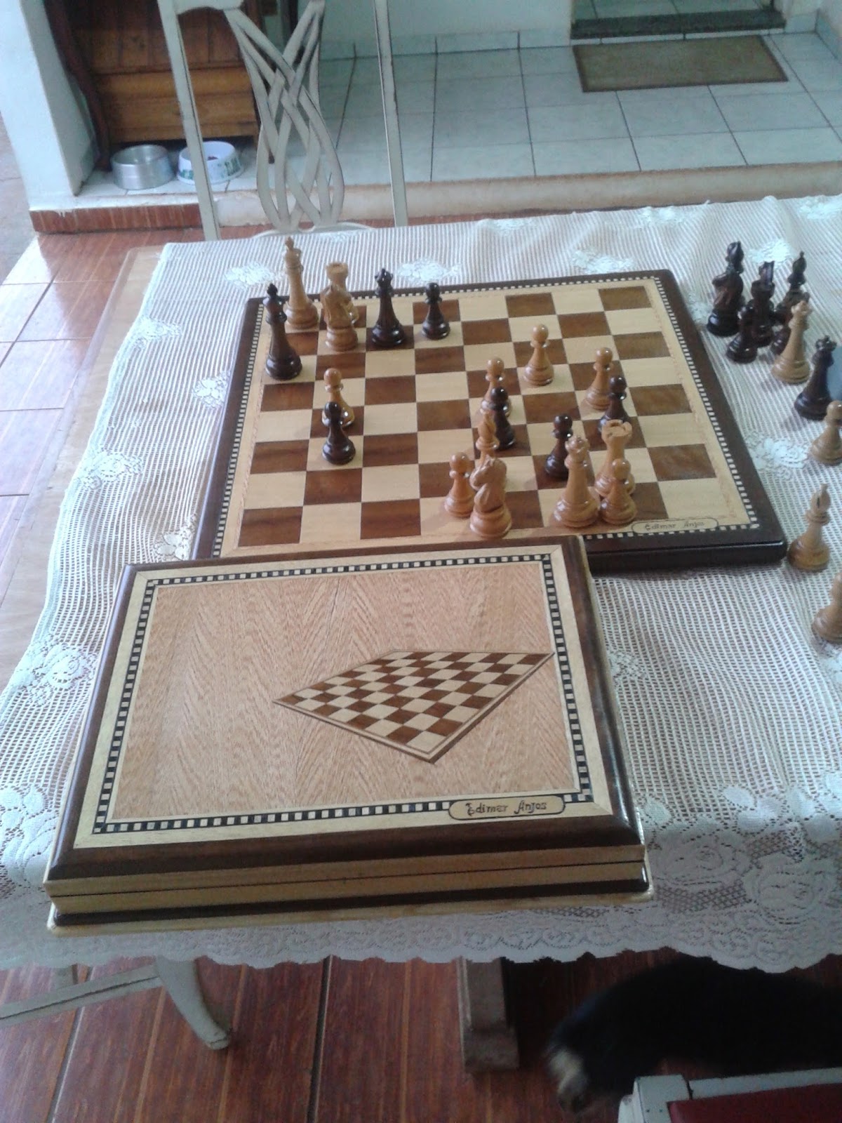 Tática é saber o que fazer lição de xadrez conceito de estratégia jogar  xadrez passatempo intelectual