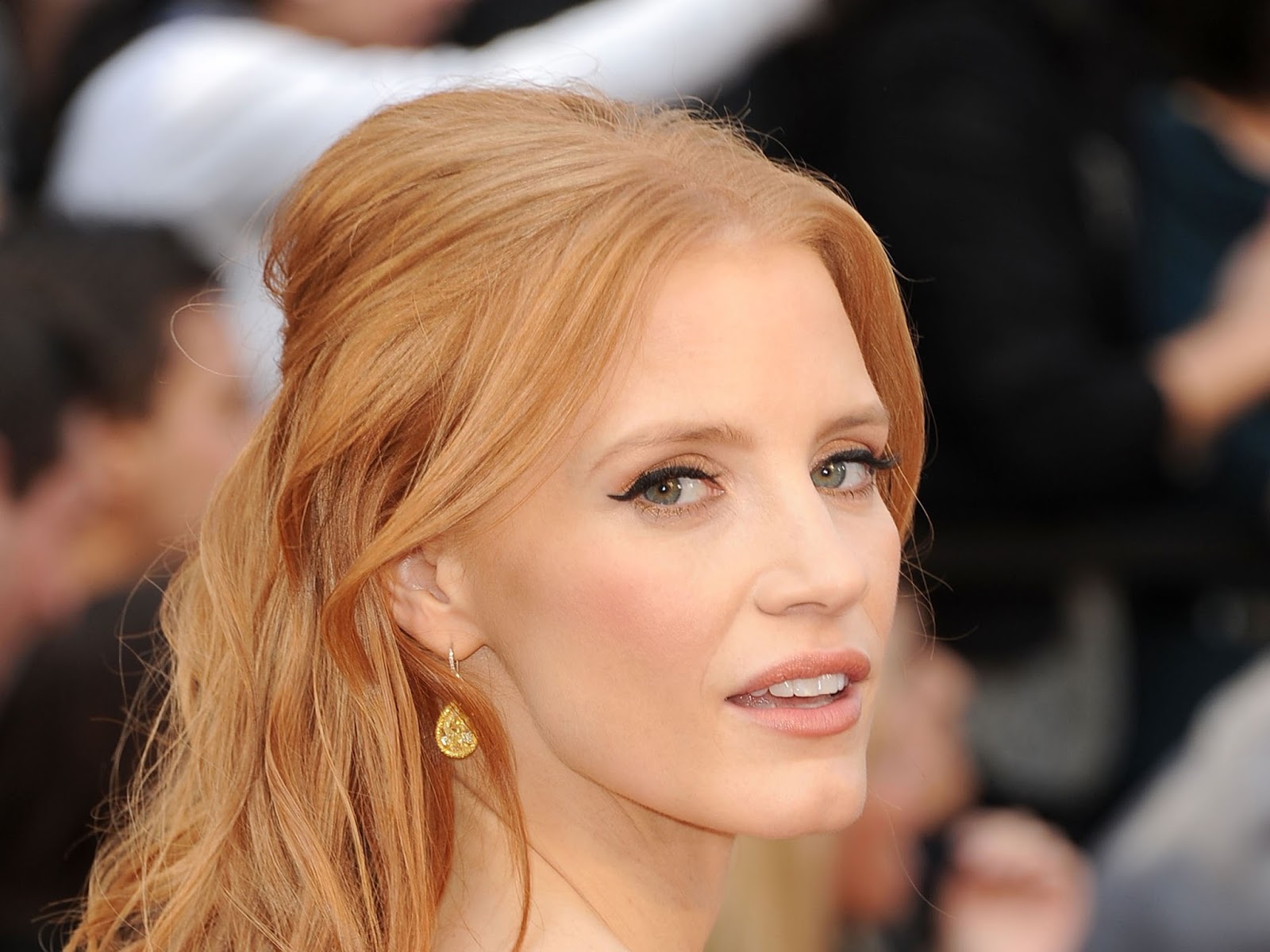 Jessica Chastain Hollywood Actress HD Wallpaper | HD Wallpapers (High ...