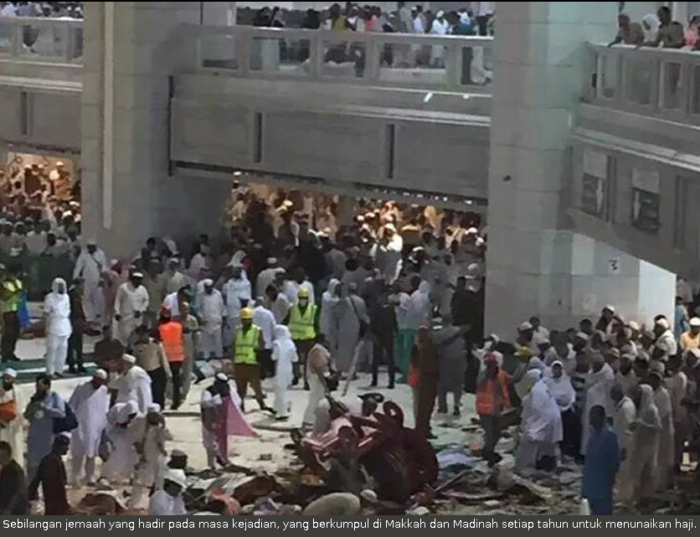 Мекка во сне. Кран упал на мечеть Аль харам.