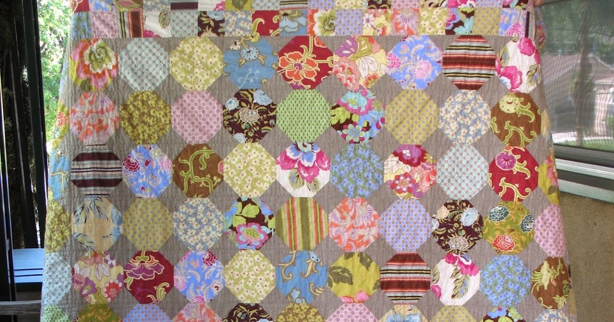 Ye Olde Gypsy Caravan Snowball Quilt (34)