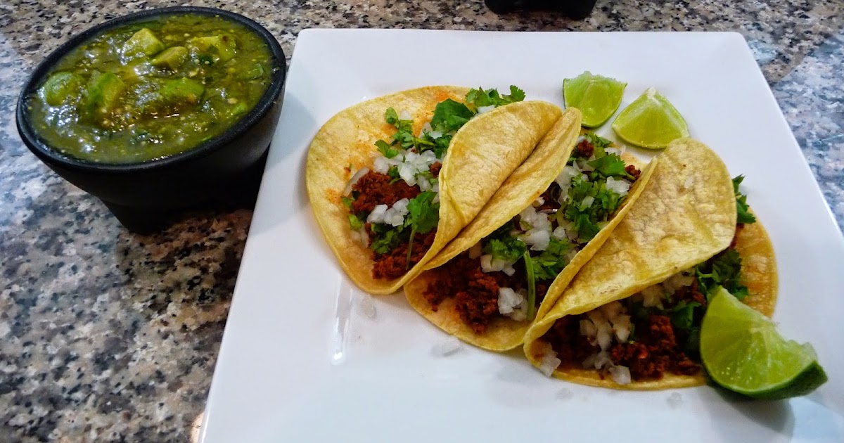 Tacos de Adobada y Salsa verde con Aguacate Cocina Facil