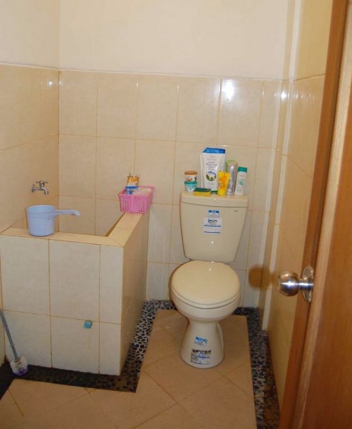 22 Desain kamar mandi minimalis 1x1