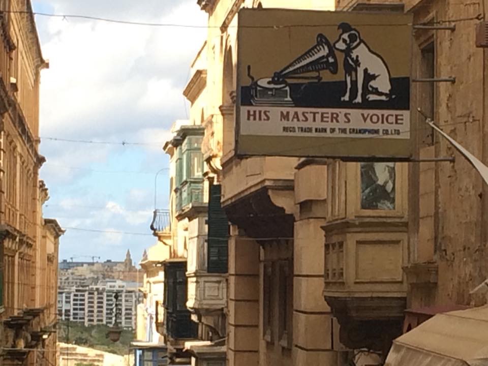 THE OLDEST RECORD SHOP – M & S | Ultimate High-Fidelity