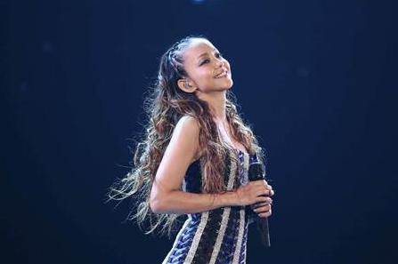 Dorama World: Amuro Namie's new concert DVD achieves double No.1