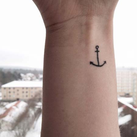 Tatuagens de âncoras para as mulheres Tatuagens de âncoras para as mulheres