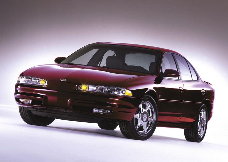 Oldsmobile Intrigue, 2002