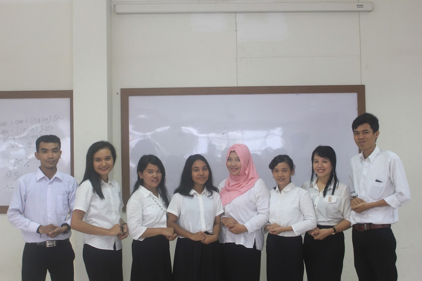 CRITICAL BOOK REVIEW KELOMPOK IV