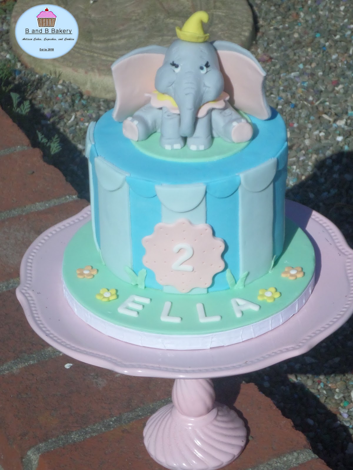 Buttons and Bows Bakery Dumbo Cake