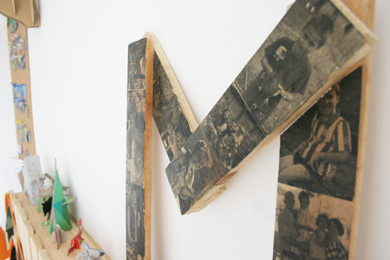 DEF Deco - Decorar en familia: Diy letra de madera con fotos8