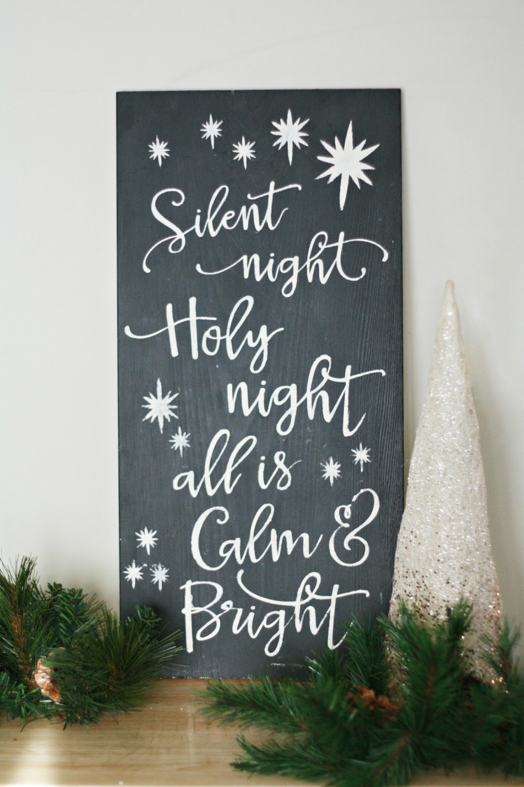 DIY Christmas Chalkboard Ideas and Tutorial + a tutorial featured by Top US Craft Blog + The Pretty Life Girls