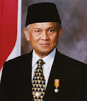 Prof. Dr. Ing. Bacharuddin Jusuf Habibie (Wakil Presiden VII Republik Indonesia)
