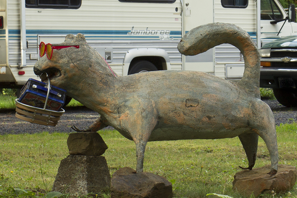 Photographing Oregon Funny Yard Art